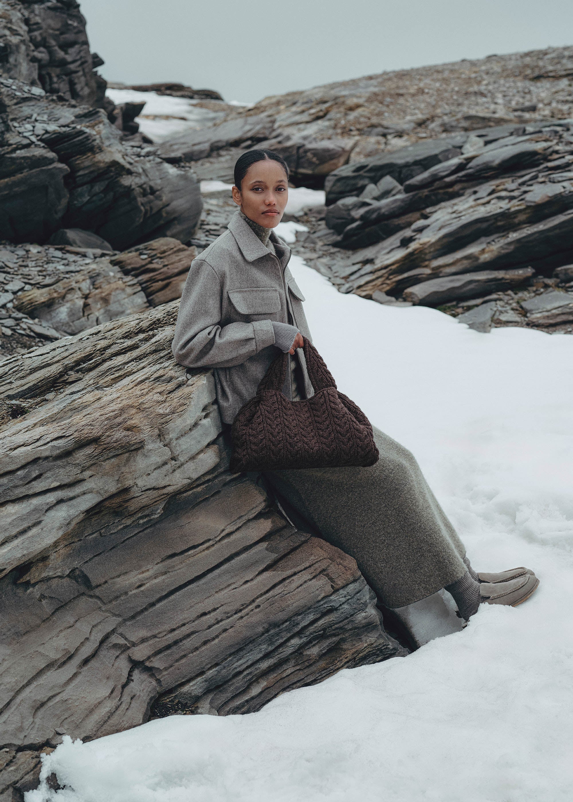 Numéro Neuf Large - Merino Ebony