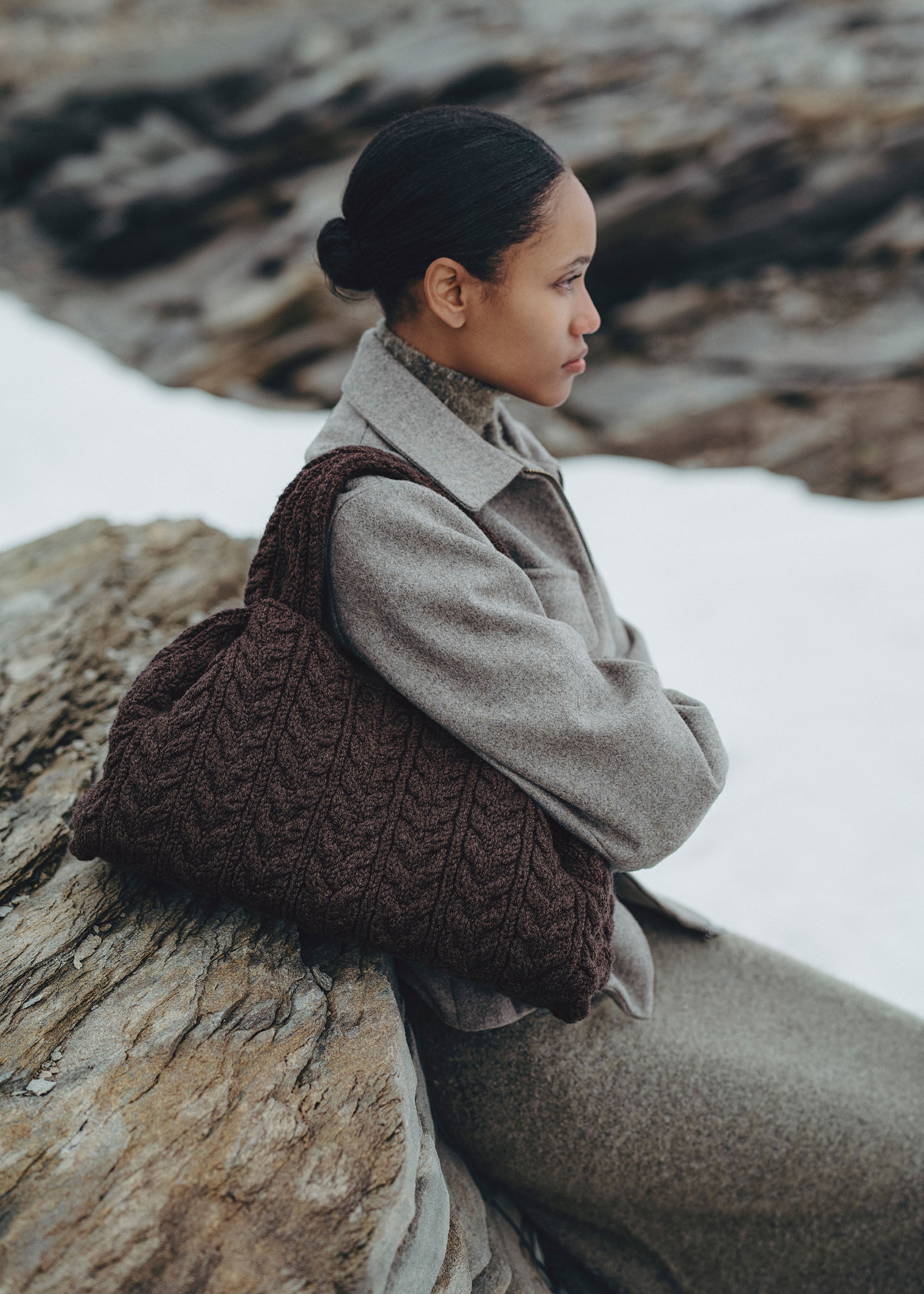 Numéro Neuf Large - Merino Ebony